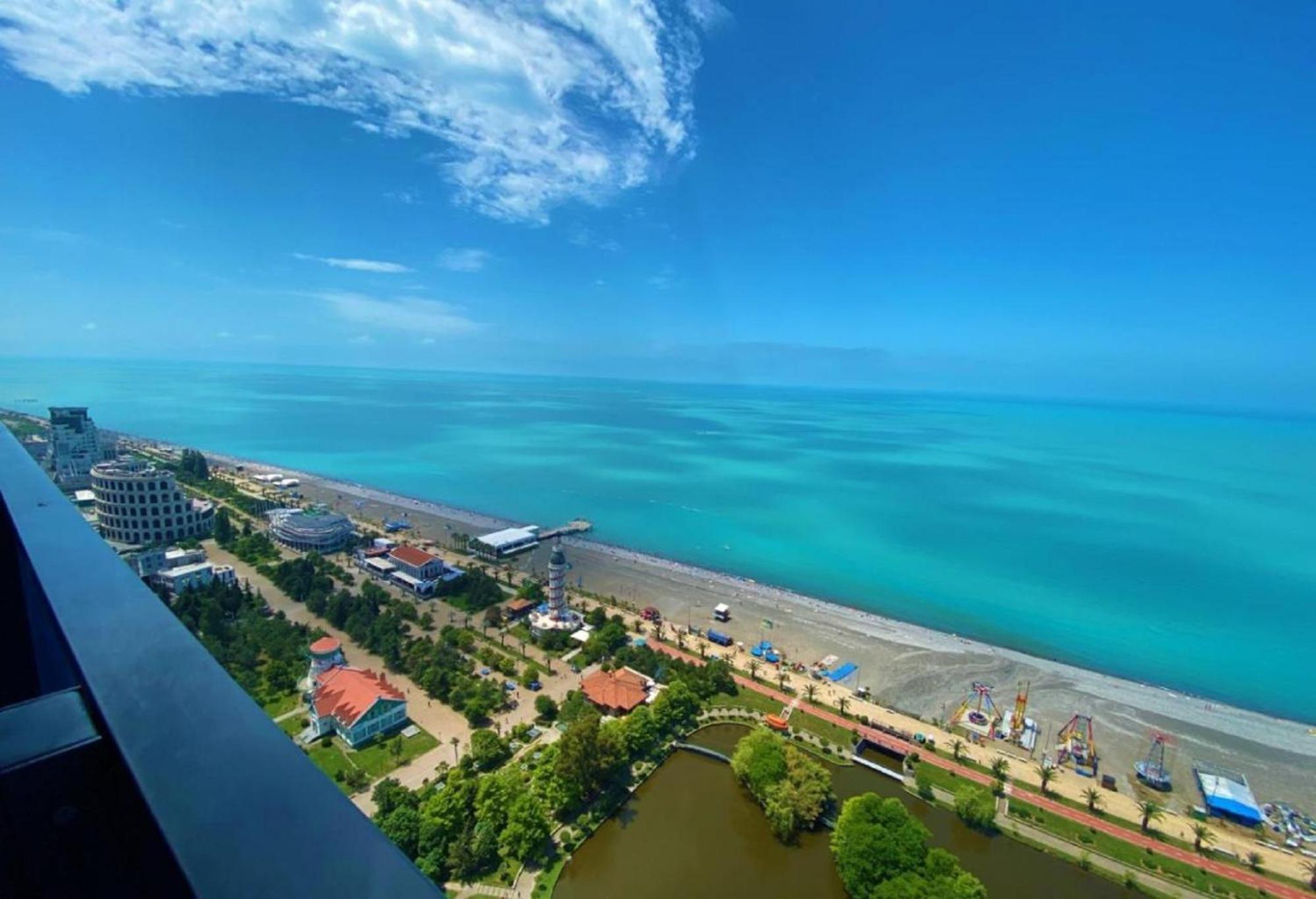 Beach Hotel Orbi City Batumi Exterior photo